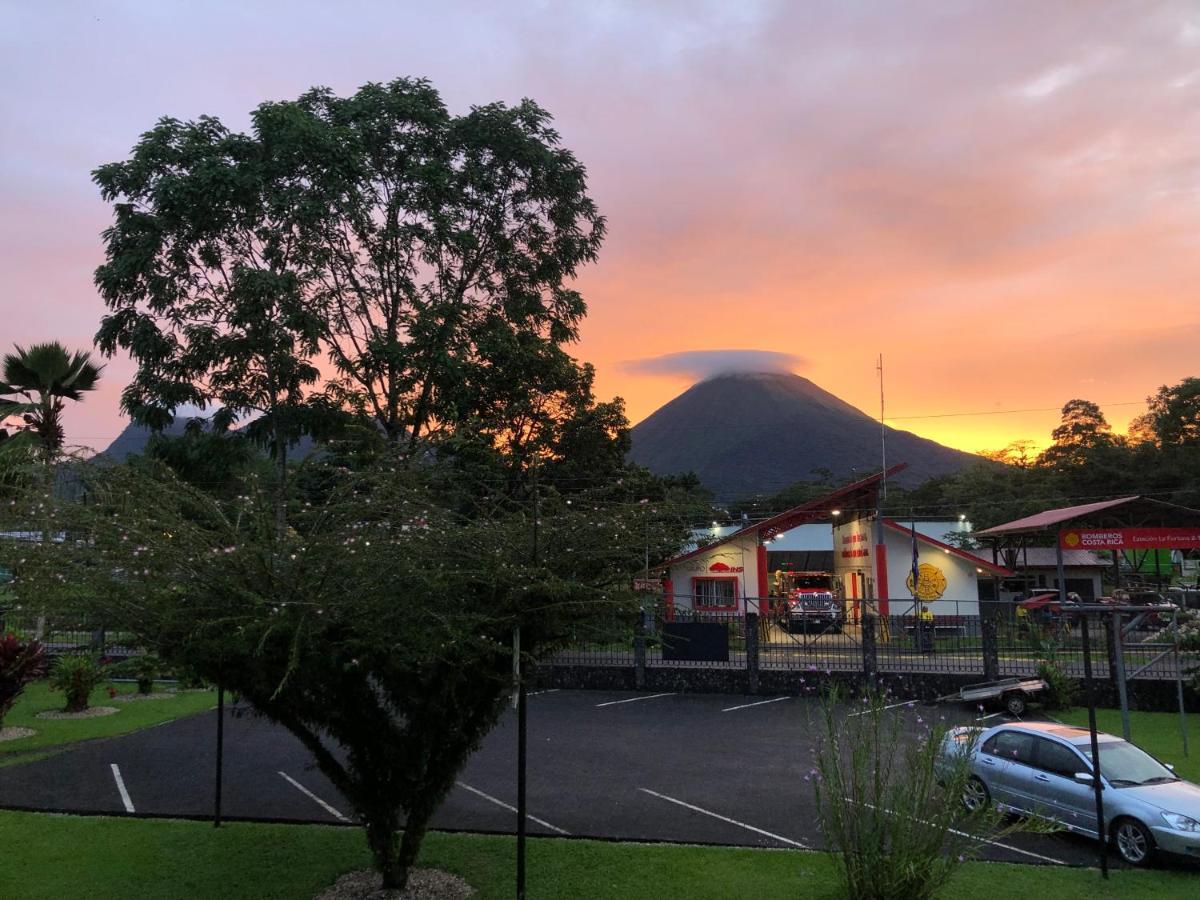 Condo'S Vista Al Volcan La Fortuna Exterior photo